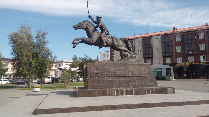 Памятник тувинским воинам-добровольцам