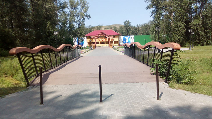 Стадион Хуреш